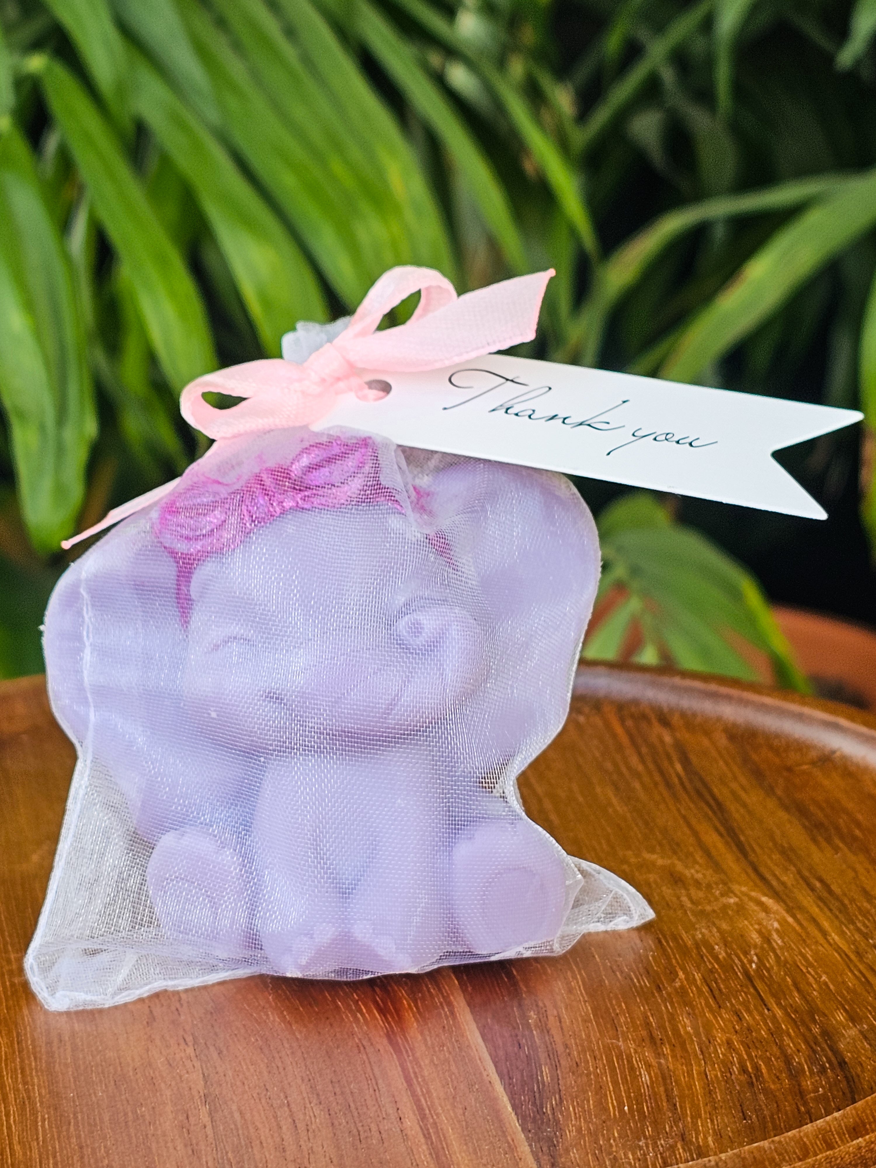 Elefant fetiță - Lumânare decorativă din ceară de soia